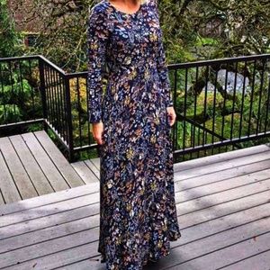 NWT Long sleeve floral maxi dress